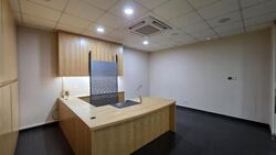 T5 @ Tampines (D18), Factory #632855611